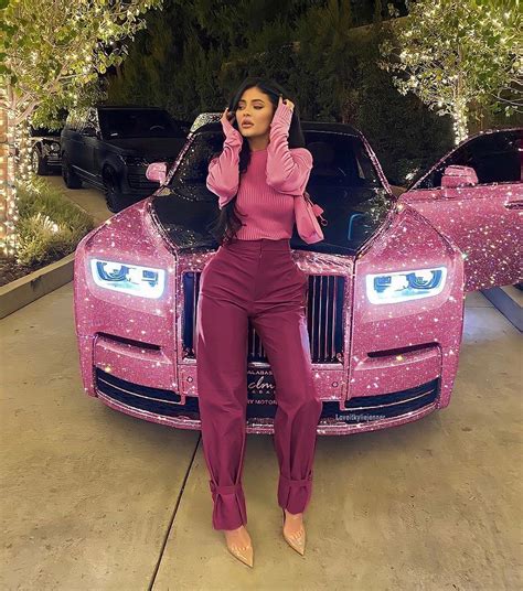 Kylieclips On Instagram “whats Your Dream Car Mine Is A Range Rover 💓🦄” Kylie Jenner