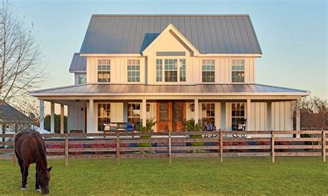 15 Beautiful Farmhouses Across America Cowgirl Magazine Texas