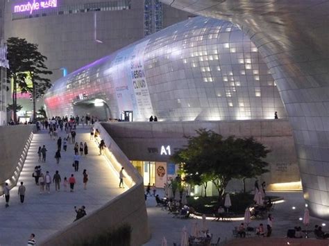 Dongdaemun Design Plaza Ddp Seoul Aktuelle 2020 Lohnt Es Sich