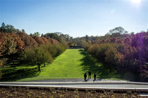 Brooklyn Botanic Garden Unveils Sculptural Path With Scenic Vista