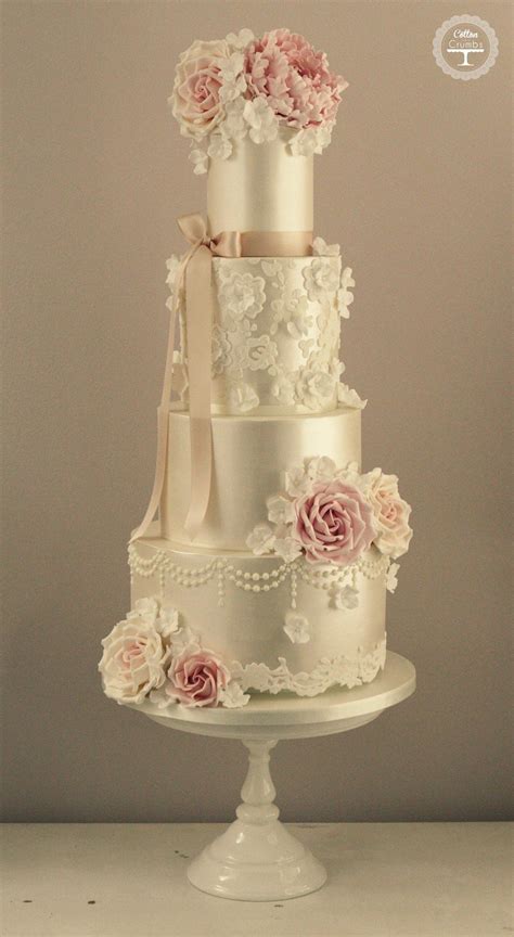 Pin By Melissa Rhoden On Wedding Cake Professionals Classy Wedding