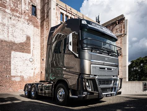 Volvo Trucks Australia Unveils Fh Xxl Concept Cab Trucking News Bigmacktrucks Com