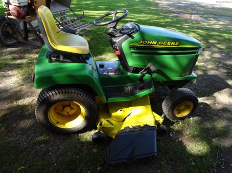 John Deere 345 This Model Is Among The Huge Range Of Lawn Tractors