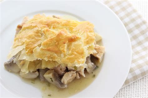 How To Make Chicken And Mushroom Pie Steps With Pictures
