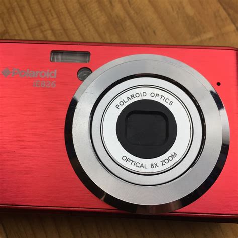 Polaroid Digital Camera Red Ie826 18mp Hd Video Recording 8x Optical