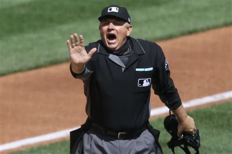 Mlb Umpires Should Be Micd Up To Explain Reviews And Ejections Bleed