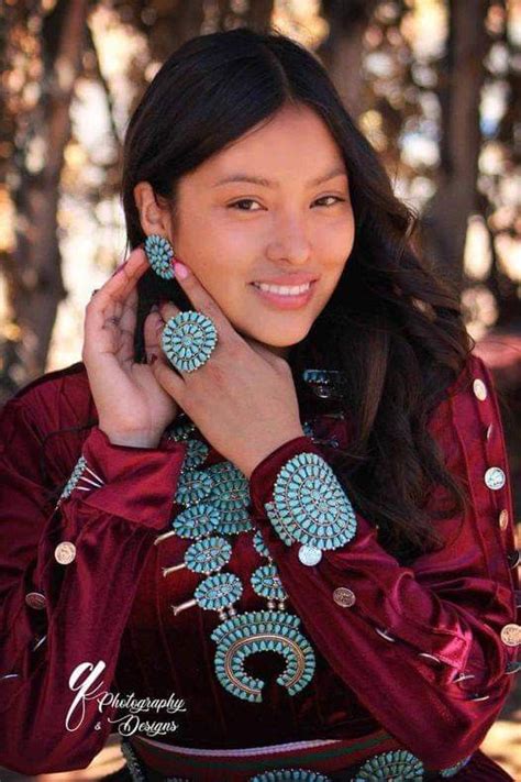 Meet Khrissy Enditto Native Model From The Navajo Nation Artofit