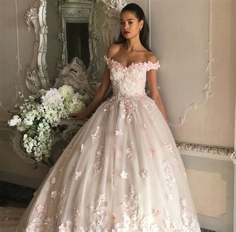 3d Flower Wedding Dress Seriously Column Slideshow