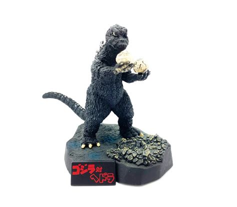 Godzilla 1971 Bandai Complete Works Diorama Mini Figure Hg Japan Toys