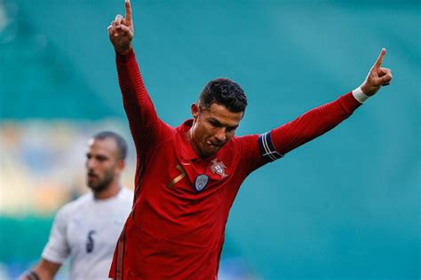 Profil Biodata Cristiano Ronaldo Lengkap Dengan Zodiak Dan Riwayat