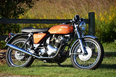 rejuvenated 1974 norton commando 850 is a fine piece of british motorcycling history autoevolution