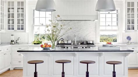 Sometimes, homeowners completely lose their heads when it comes time to remodel the kitchen. 7 Trendy Kitchen Remodeling Ideas And Their Costs