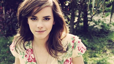 Emma Watson Hd Wallpaper Wallpaper Flare