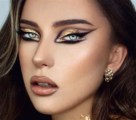 Gold Eyeshadow Looks For All Occasions And Eye Colors Beauty With Hollie