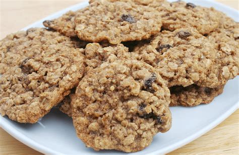 Sometimes a good, classic oatmeal cookie just hits the spot! Daniel Fast Peanut Butter Oatmeal Raisin Cookies Recipe | SparkRecipes