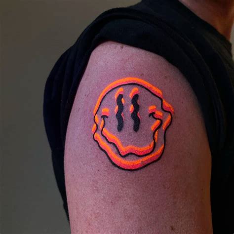 25 Spectacular Neon Tattoos That Glow In Vivid Color
