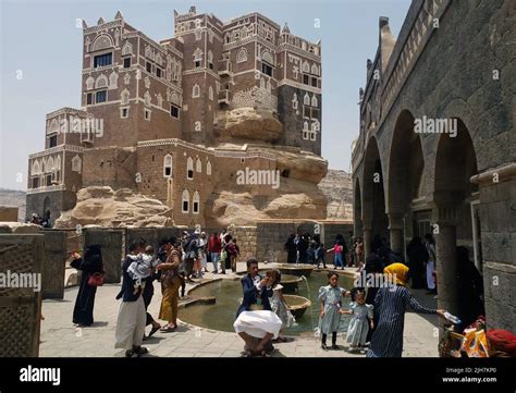 Sanaa Yemen 15th July 2022 People Visit Historical Sites At The Dar