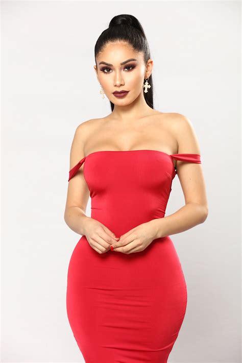 Available In Black And Red Lined Lace Up Back Detail Tube Dress 95