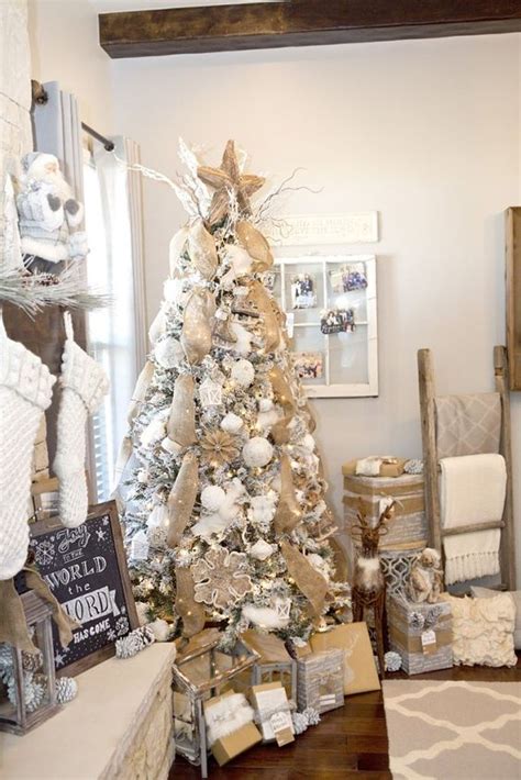 25 Cozy Rustic Christmas Tree Decor Ideas Digsdigs