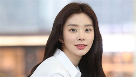 ‘be Melodramatic Star Lee Joo Bin To Lead New Drama ‘dr Lawyer