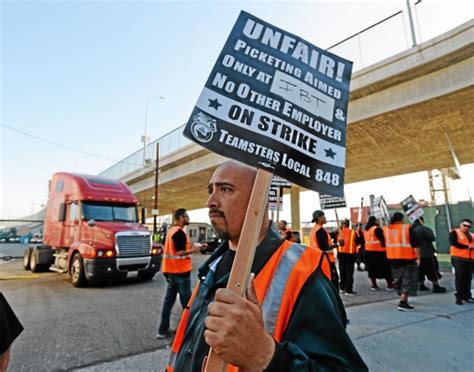 Most Port Of Long Beach Los Angeles Truck Drivers End Strike Press