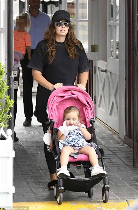 Tamara Ecclestone Publicly Shames A Hotel In Beverly Hills Daily Mail