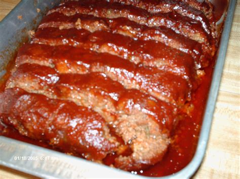 Heat the oil in a stainless steel saucepan. Meatloaf with Brown Sugar Sauce | Recipe | Meatloaf, Food ...
