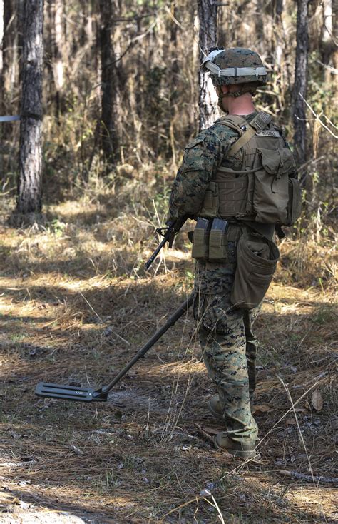 Combat Engineers Build Breach Shoot In Unit Competition Ii Marine