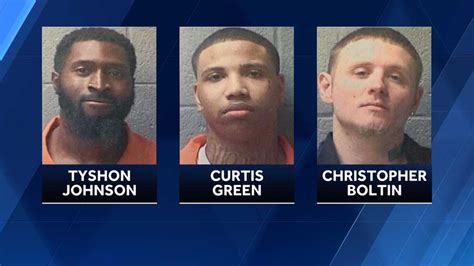 2 South Carolina Inmates Accused Of Murder At Large 1 Inmate Recaptured