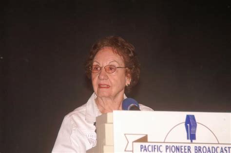 pacific pioneer broadcasters luncheon honoring roy clark