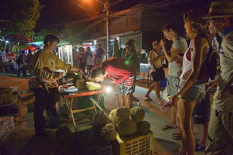 Lamai Night Market