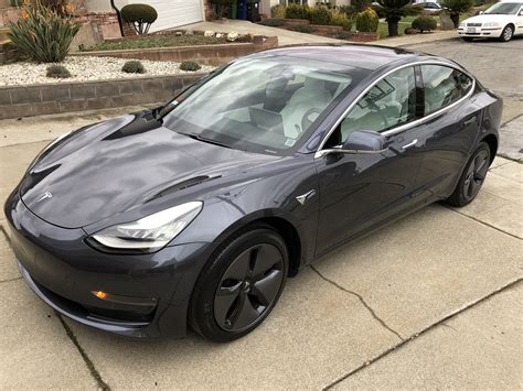 2018 Tesla Model 3 Grey — Detailership™