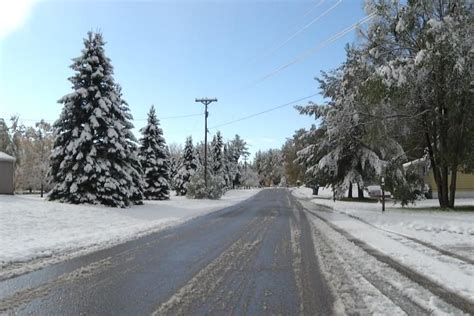 Northern Michigan Sees First Snow Of Season Northern Michigan