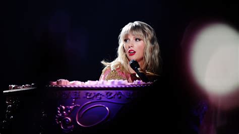 Taylor Swift Announces New Album Evermore Dropping Tonight Yes Another One Mashable