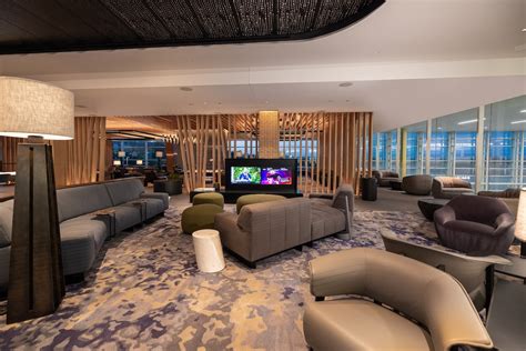 Stunning American Admirals Clubs Get New Look One Mile At A Time
