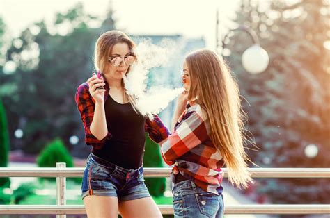 Vaping is the new smoking for teens, the cdc finds. How to Talk With Teenagers About Vaping - The New York Times