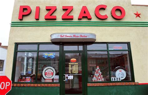 Gas Station Themed Pizzaco Closes Suddenly In Stratford