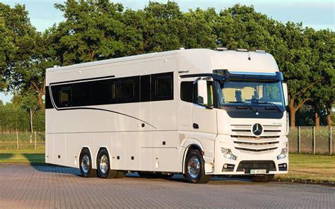 Vario Signature 1200 Motorhome Can Carry A Mercedes Benz Insidehook