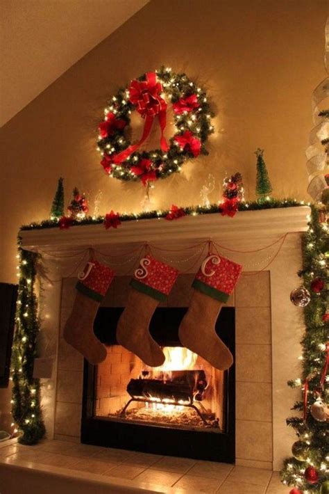 Inspiring Rustic Christmas Fireplace Ideas To Makes Your Home Warmer 09