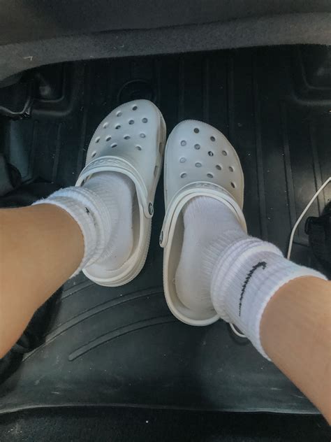 Pin By Eline On Inspiration Trending Sandals White Crocs White Crocs Aesthetic