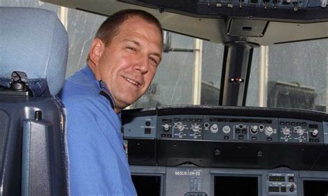 Clayton Osbon Jetblue Bomb Pilot Cleared For Insanity Reasons