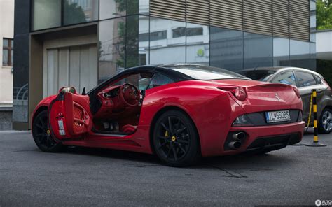 Ferrari is an italian luxury sports car manufacturer. Ferrari California - 28 septembre 2019 - Autogespot