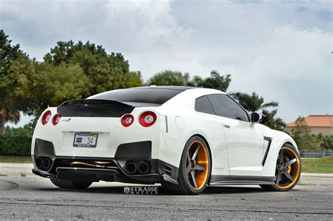 Strasse Wheels Nissan Modified Alpha 9 Gt R Cars