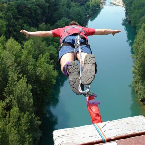 Take Your Pick Skydiving Or Bungee Jumping Simpleregistry