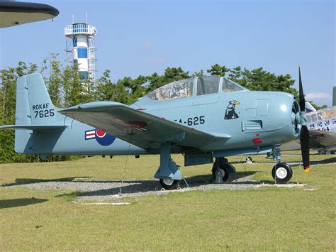 Guillow north american t28 trojan. North American T-28 Trojan - Military Wiki