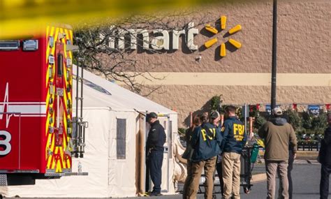 virginia walmart employee who escaped to shoot 50 million in files says she complained about