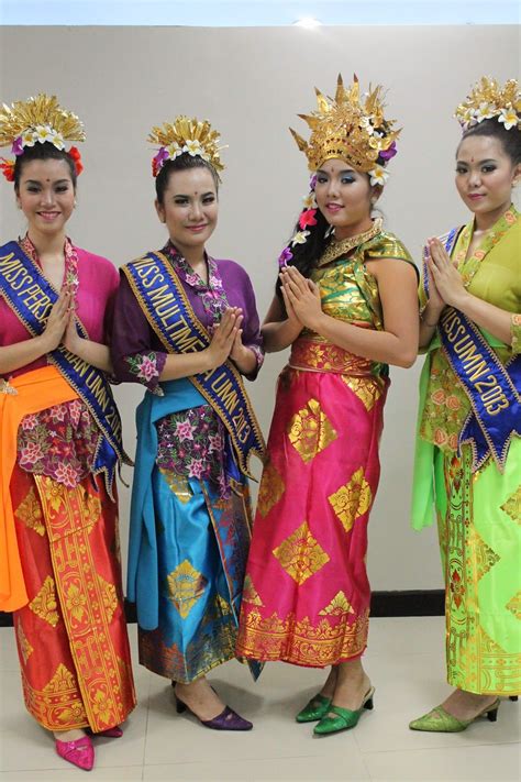 Baju Adat Kalimantan Utara Desain Gaun Pengantin Pesta Dan Kondangan