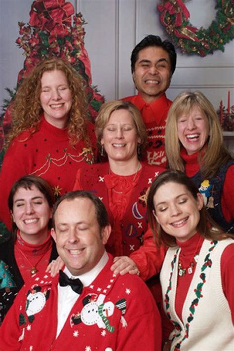Maybe you would like to learn more about one of these? Awkward Family Photos | Funny christmas pictures, Funny christmas photos, Funny family christmas ...