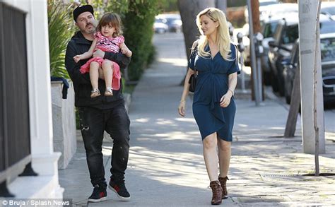 Holly Madison Announces Pregnancy With Husband Pasquale Rotella Daily Mail Online