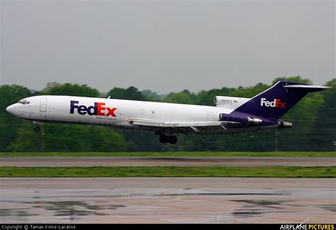 Even the workers on the ground who never get in a plane are. N479FE - FedEx Federal Express Boeing 727-200F at Memphis Intl | Photo ID 199537 | Airplane ...